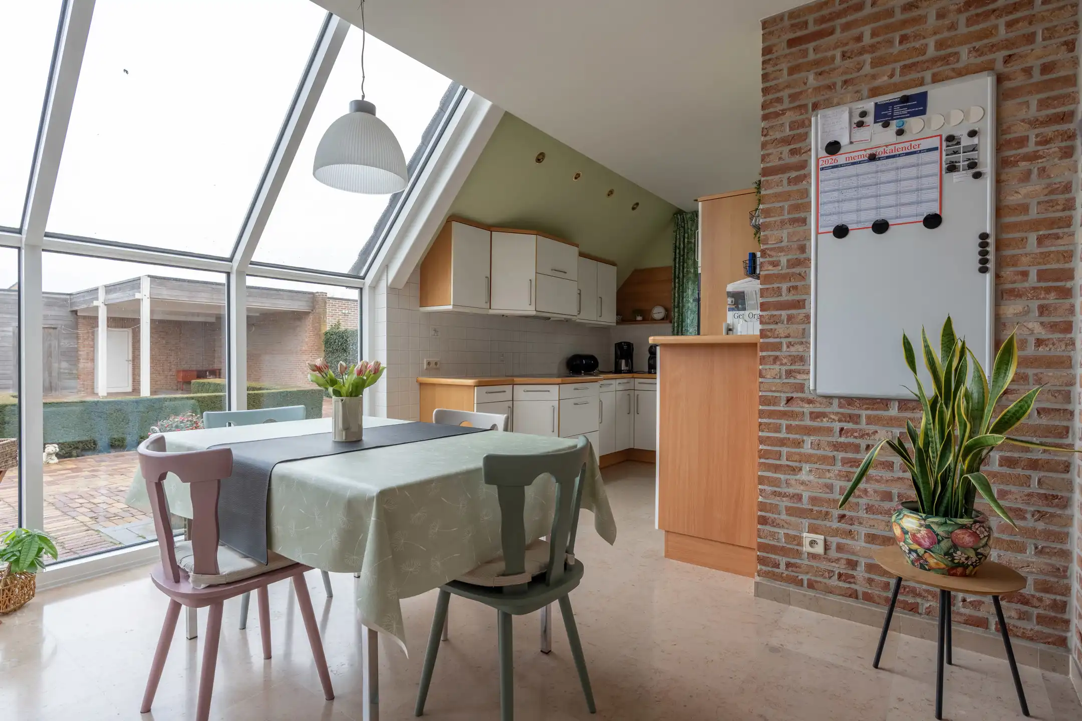 Zeer verzorgde en aangename woning op mooi perceel van 1.168 m² foto 11