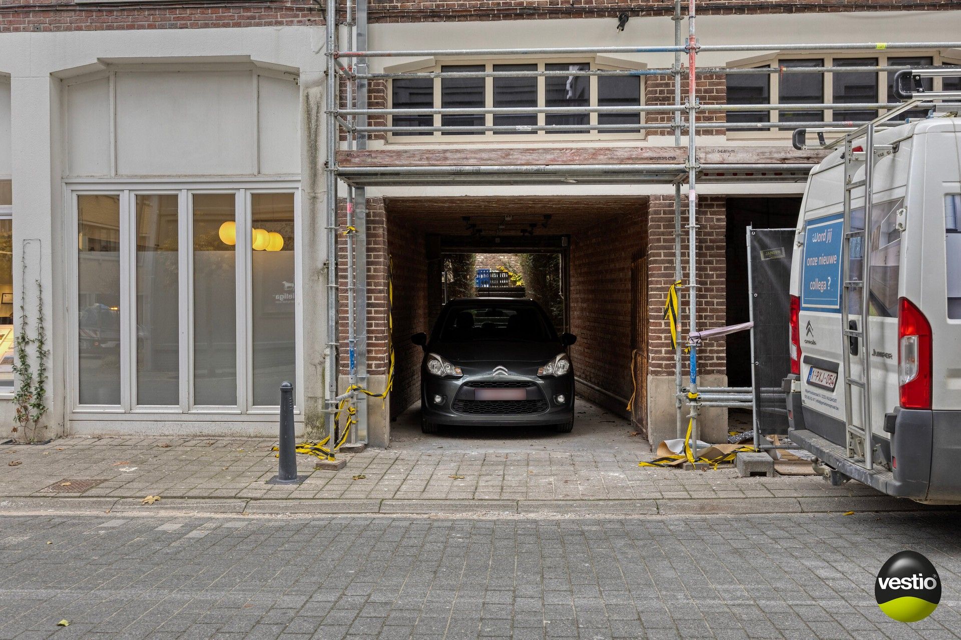 Charmante herenwoning/handelspand met potentieel aan het Leopoldplein. foto 22