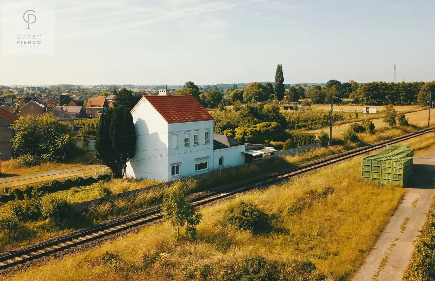 Authentiek stationspand in het landelijk Velm. foto 28
