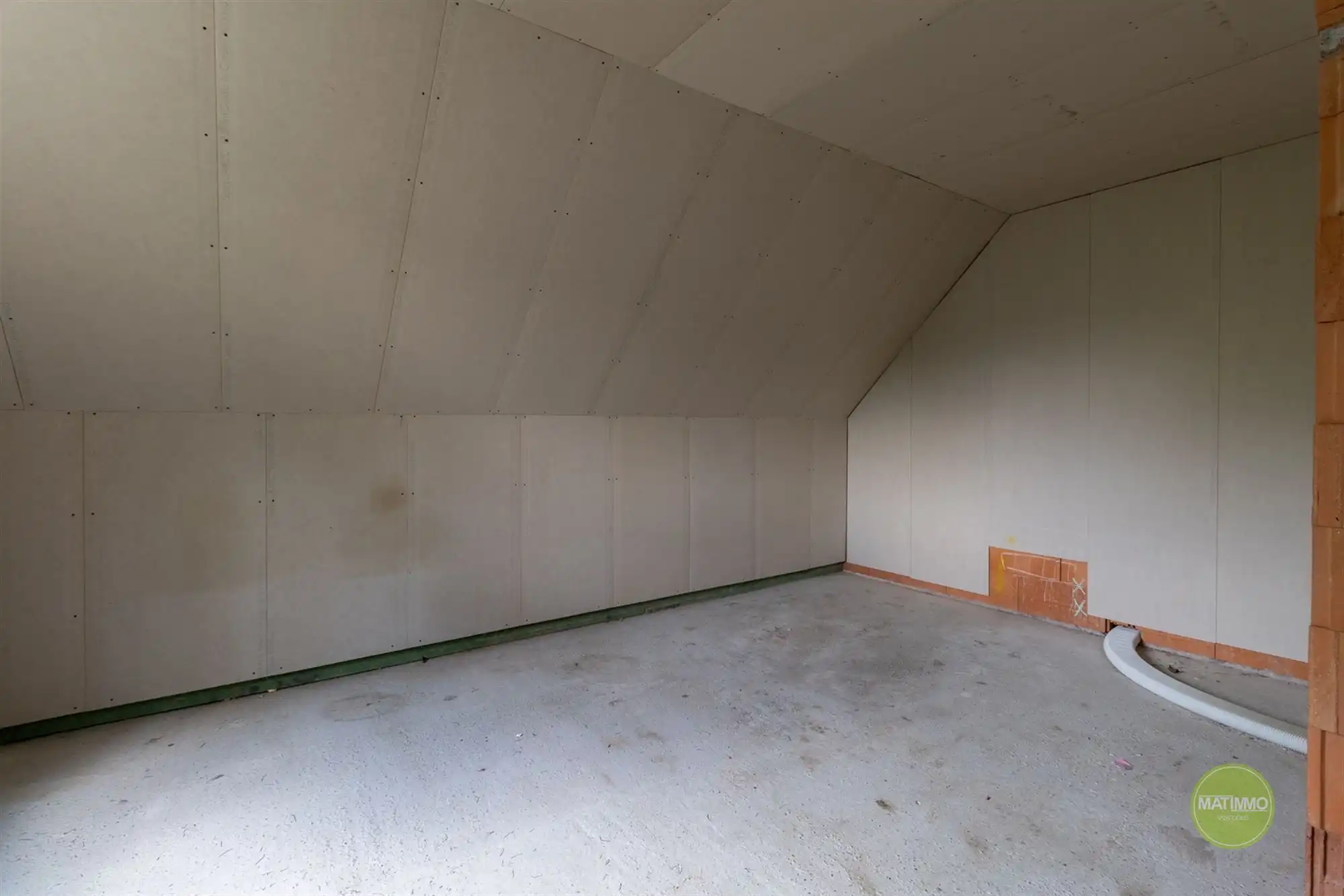 Vrijstaande casco gezinswoning met 6 slaapkamers  foto 15