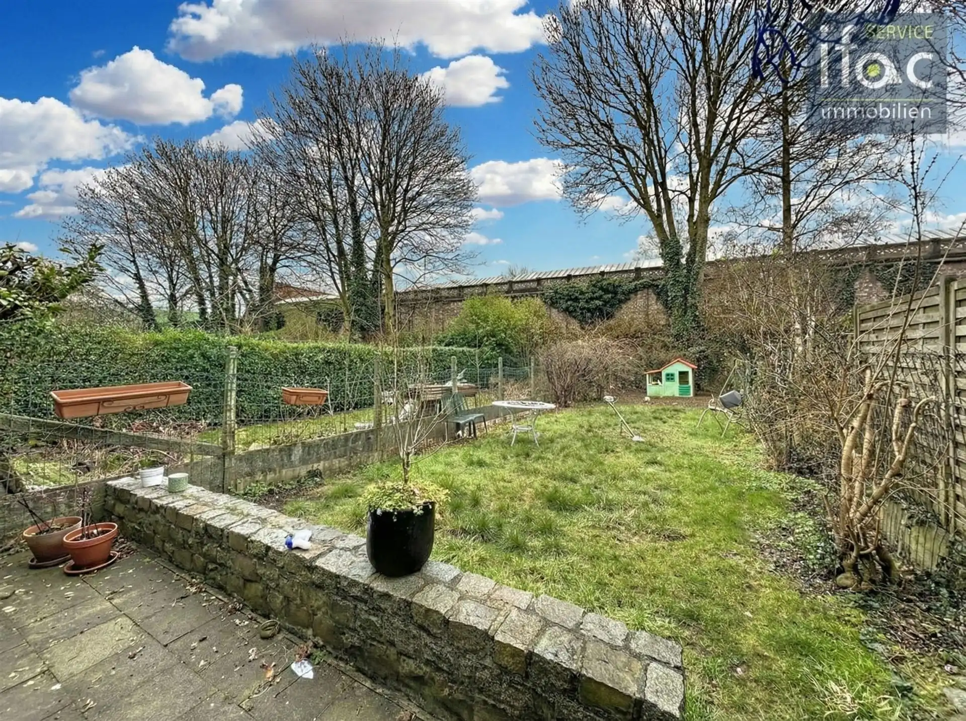 Ruime stadswoning met tuin foto 9