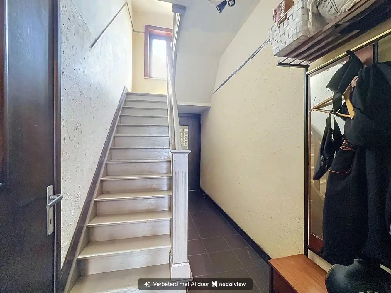 Karaktervolle gezinswoning (270 m²) met 4 slaapkamers, commerciële ruimte en grote tuin te Wetteren foto 6