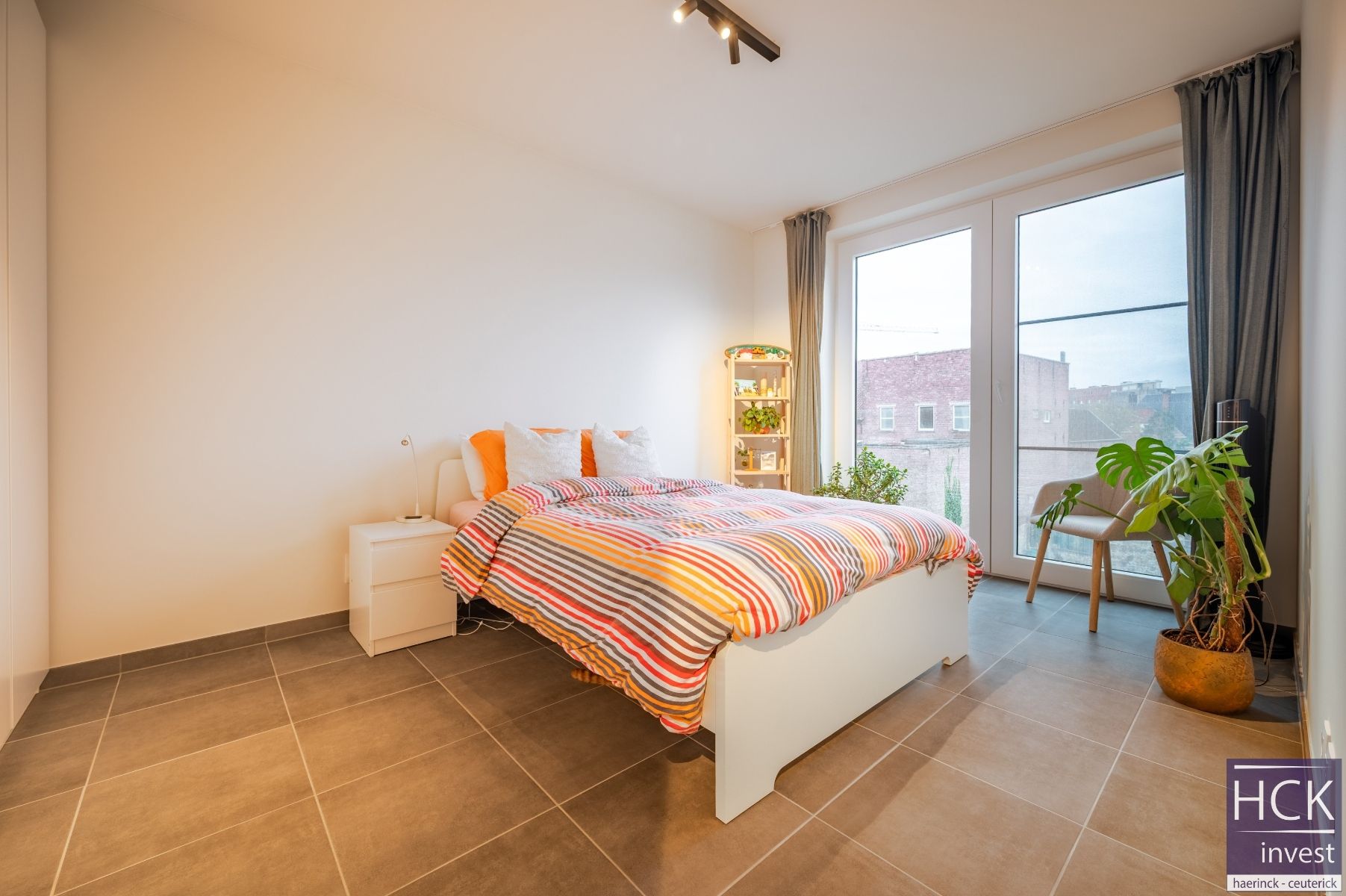 DEINZE - Prachtig nieuwbouwapp. met 2 SLPK, terras én parkeerplaats foto 13