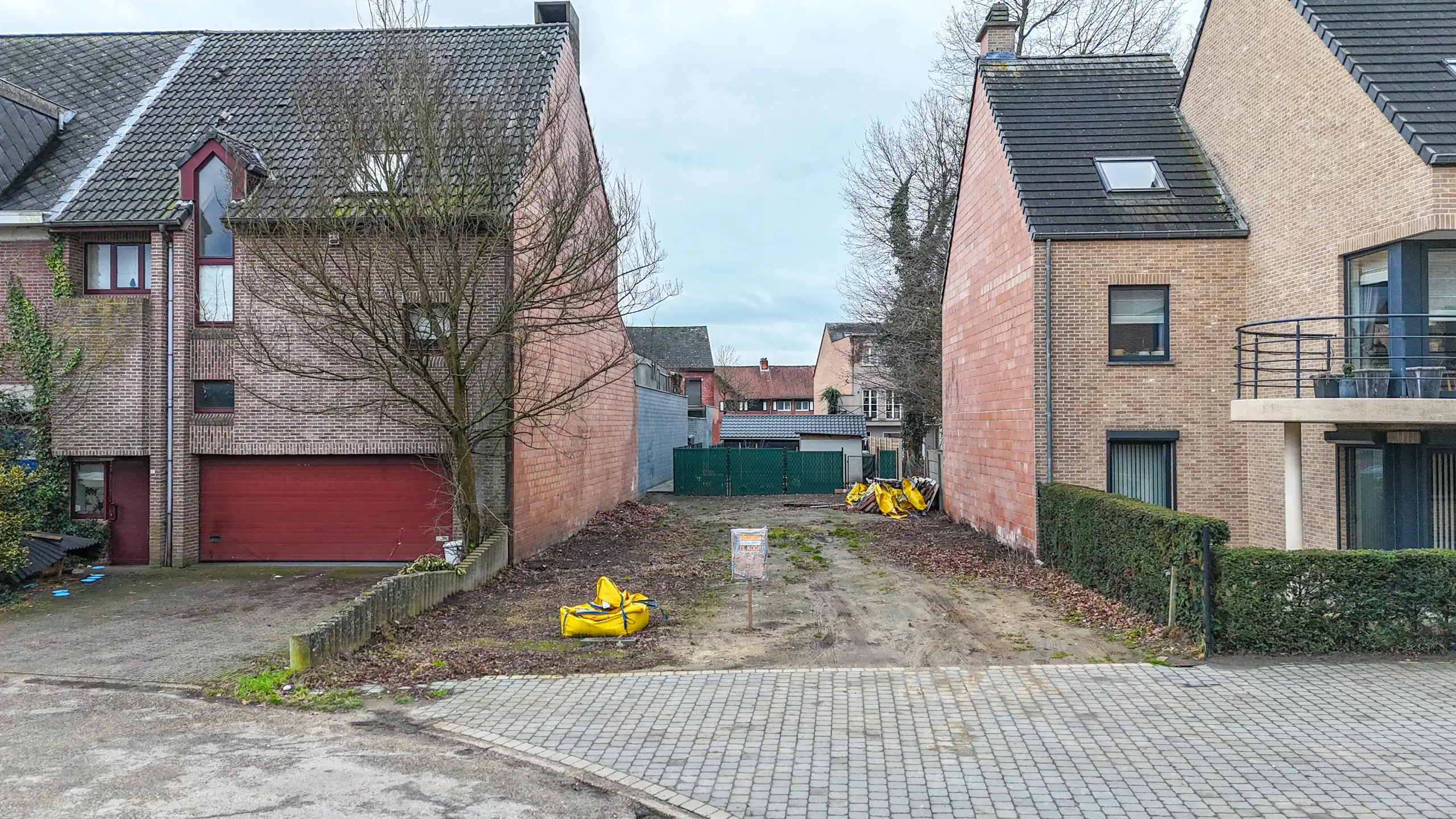 Bouwgrond met vergunde plannen in hartje Heusden! foto 2