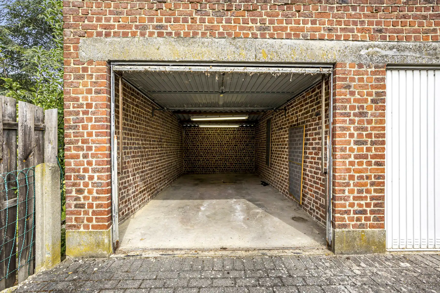 Gelijkvloers-appartement met tuin en garage foto 5