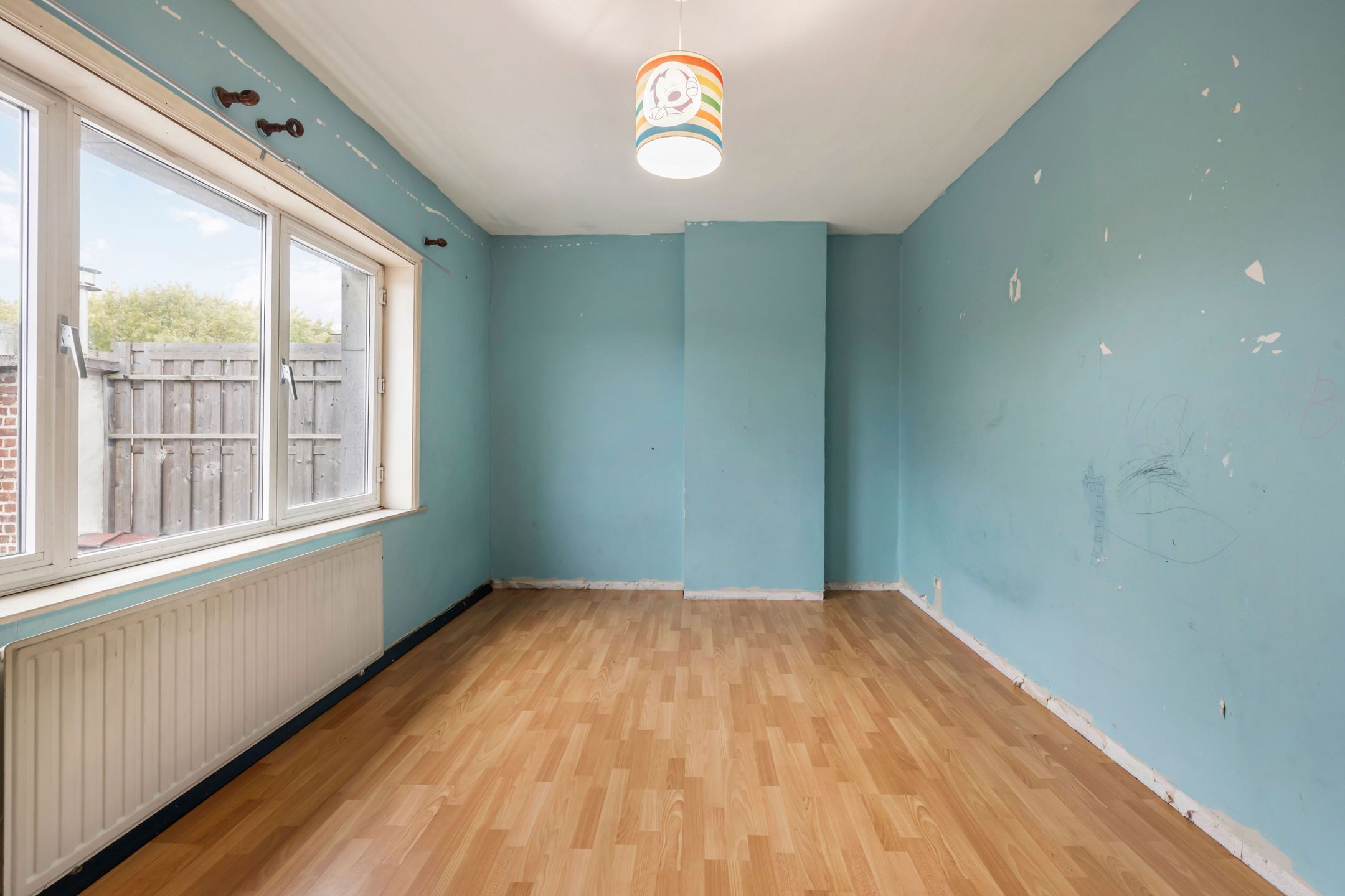 Wel gelegen commerciële ruimte en duplex appartement met tuin foto 15