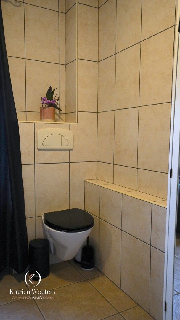 Gunstig gelegen gerenoveerde gezinswoning met tuin foto 17