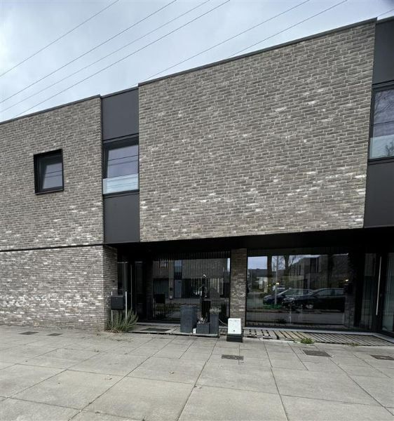 Recente woning van 2021 met 3 slaapkamers in Bret-Gelieren foto {{pictureIndex}}