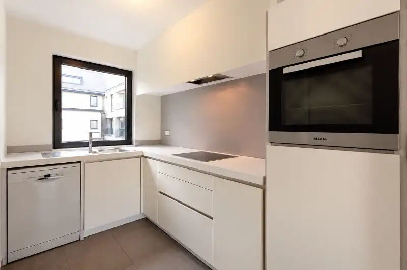 --- NIEUW --- Schitterend duplex-appartement (110m²) met 3 slaapkamers, terras en autostaanplaats nabij de Watersportbaan in Gent! foto 9
