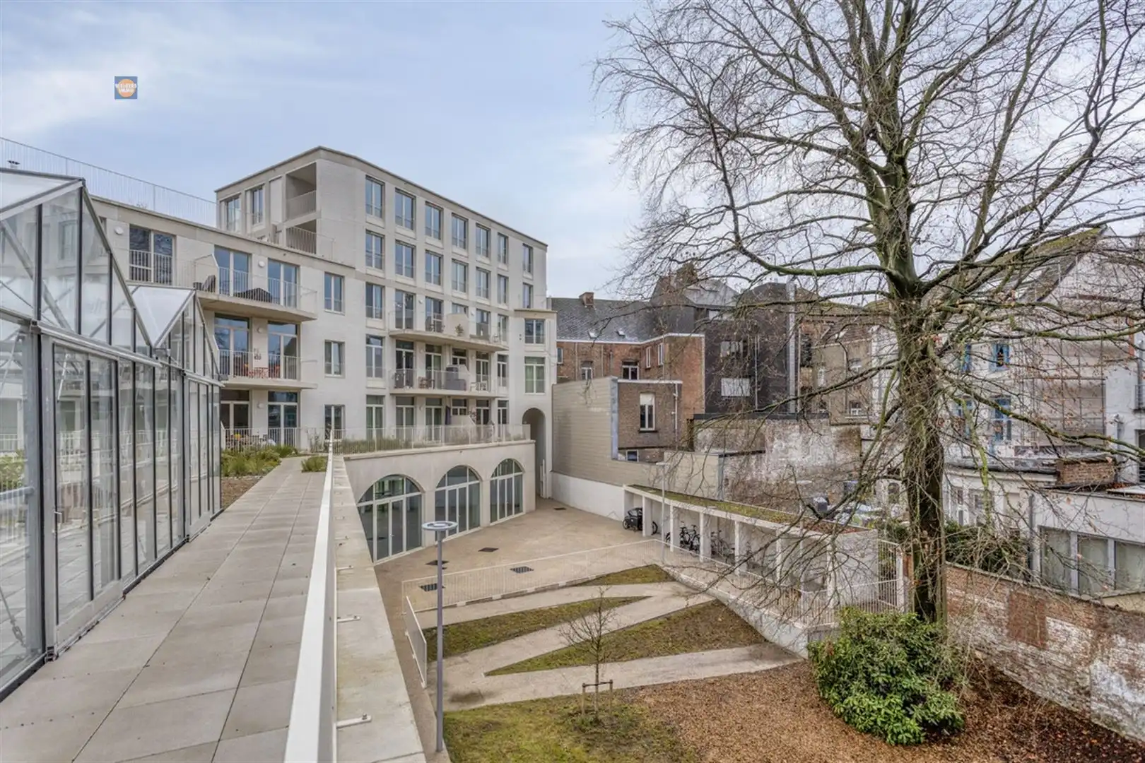 Modern en instapklaar appartement met 2 slaapkamers op absolute topligging foto 27