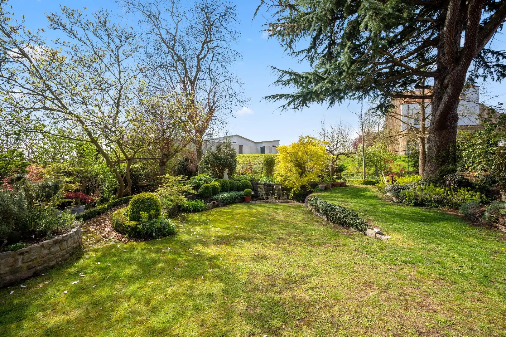 Karaktervolle interbellumwoning met veel ruimte, grote tuin en garage foto 26