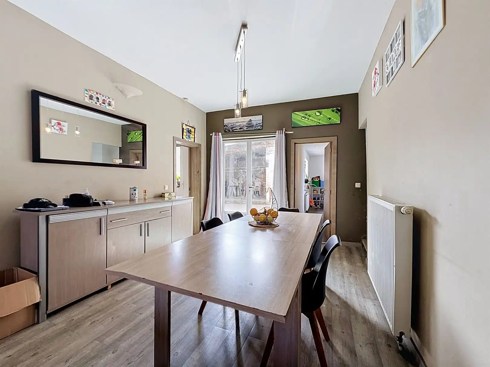 Op te frissen woning met garage, binnenkoer, 3 slpks foto 8