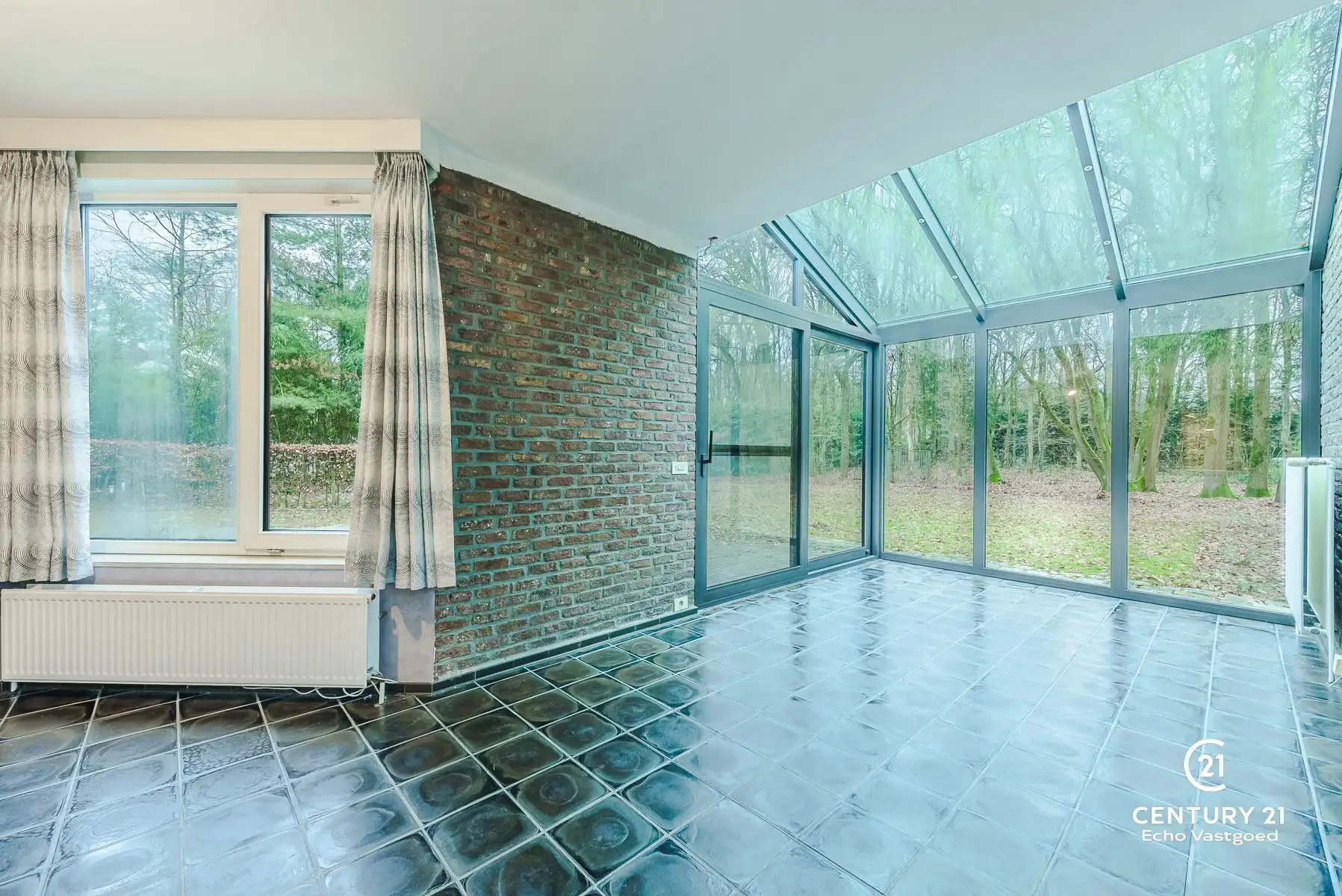 Ruime villa op zonnig perceel v. 2789m² in villawijk De Lint foto 10