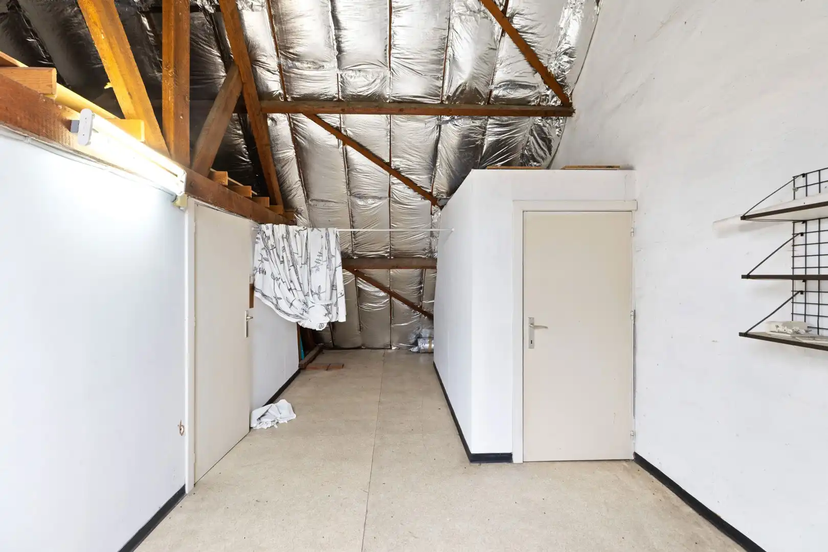 Ruime vrijstaande gezinswoning met tuin en garage foto 13