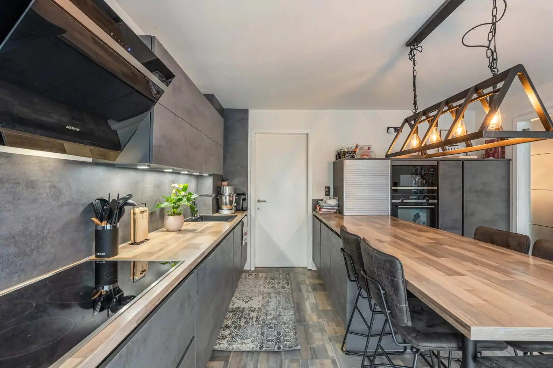 Gezellige woning in rustige straat te Koersel foto 5