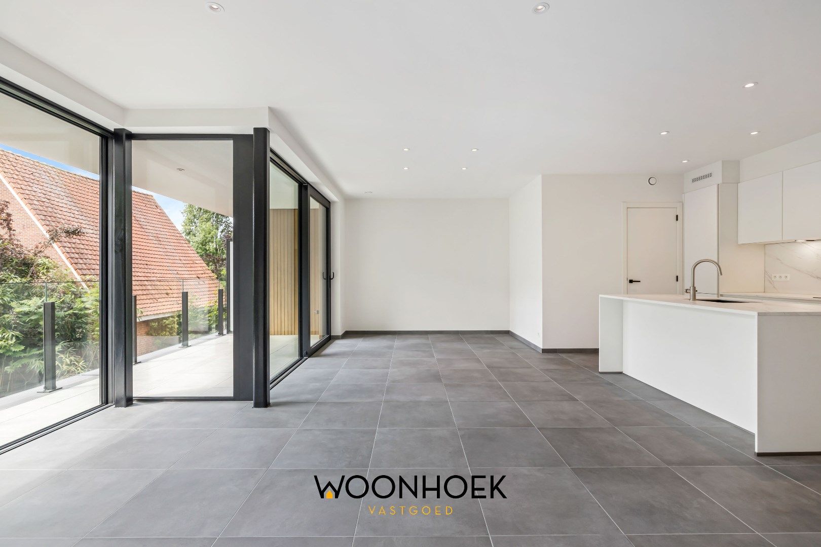 3- slpk luxeappartement met staanplaats in het Oeverpark! foto 5
