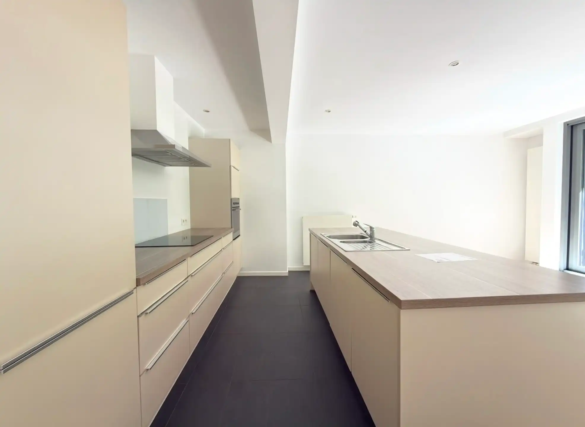 Mooi appartement met twee slk in een klein flatgebouw foto 6