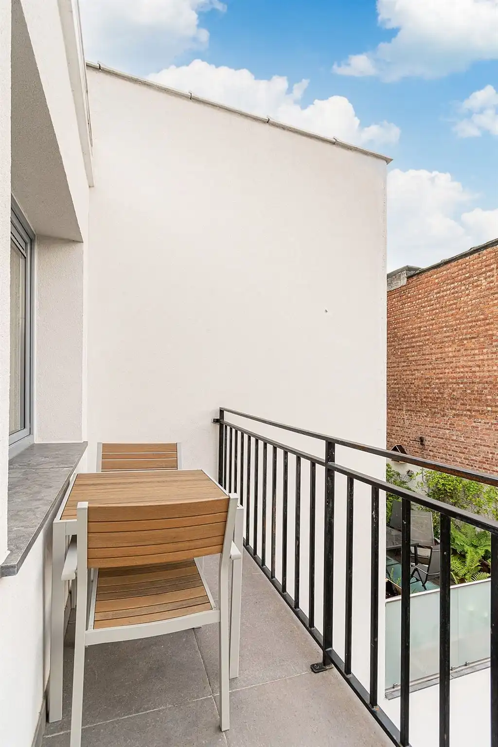 Gerenoveerd appartement met gezellig terras  foto 9