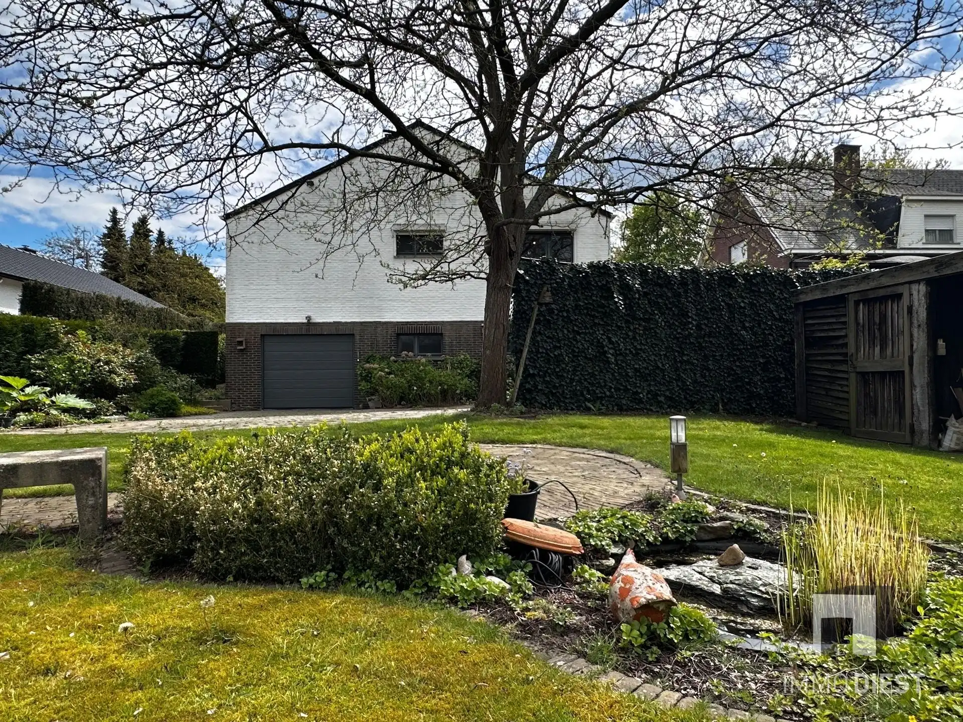 Gezinswoning met 4 slaapkamers en mooie tuin foto 39