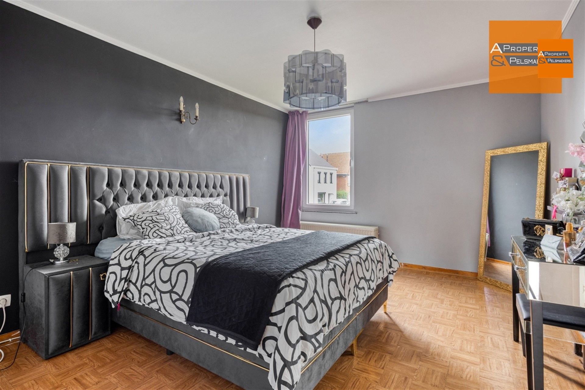 Gezinswoning met 3 à 4 kamers , tuin en garage foto 19
