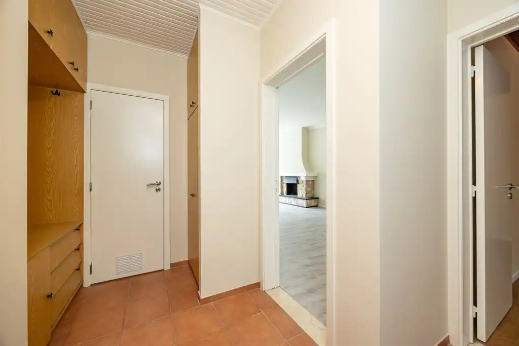 Instapklaar gelijkvloersappartement met stadskoer foto 7