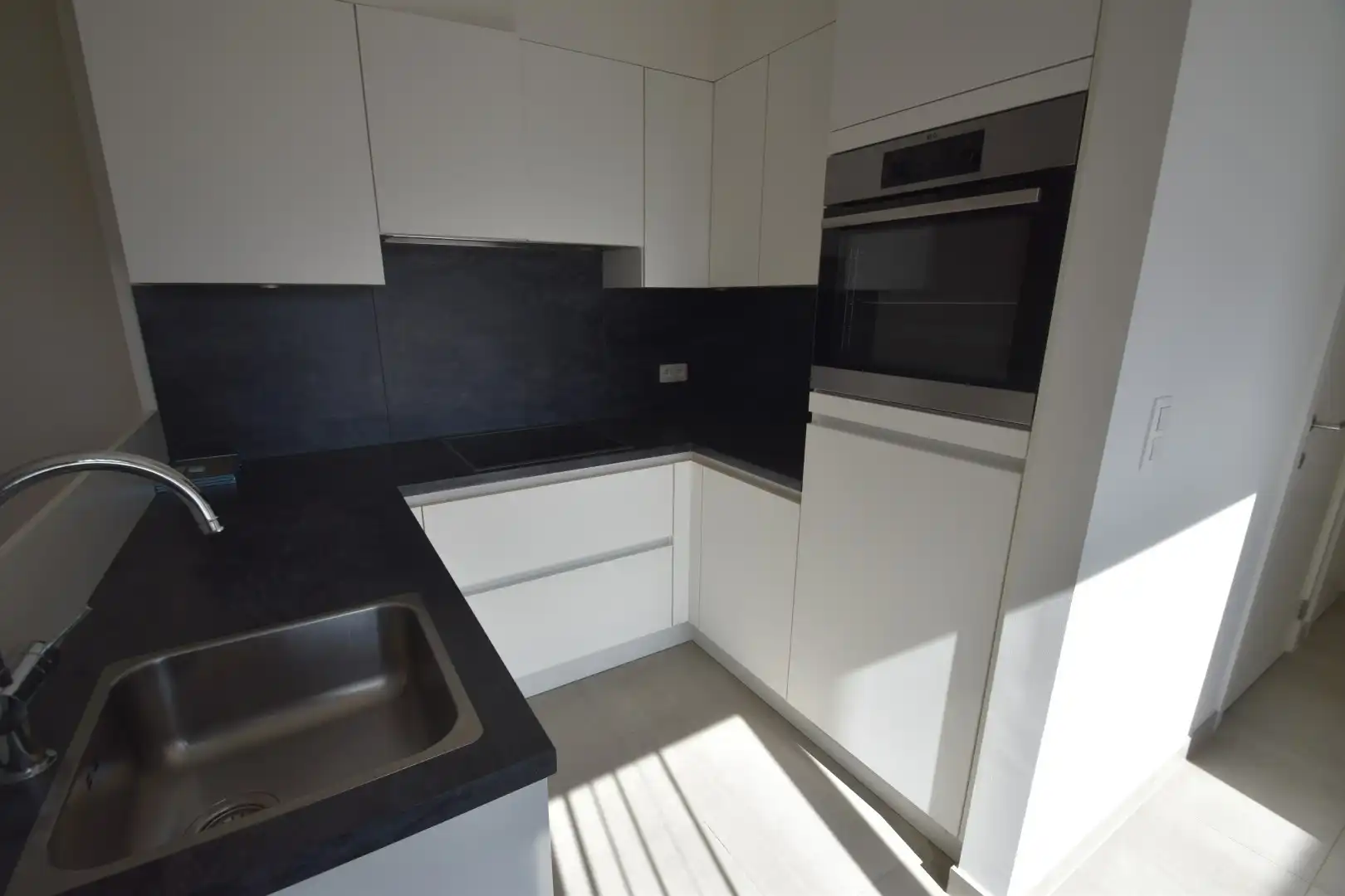 Nieuwbouw appartement met één slaapkamer foto 4