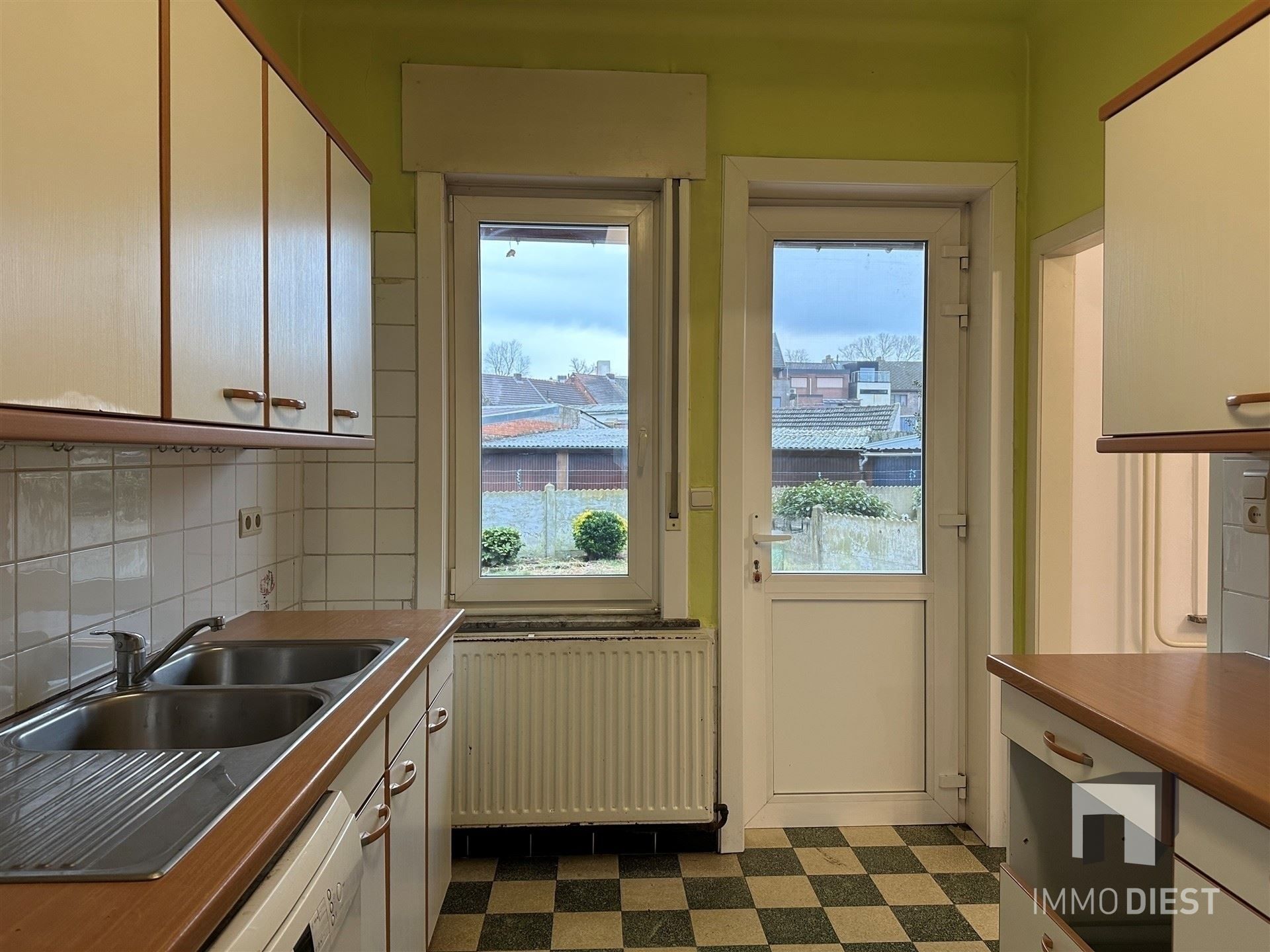 Woning nabij station - 3 slpks, bureau, garage en tuin foto 9
