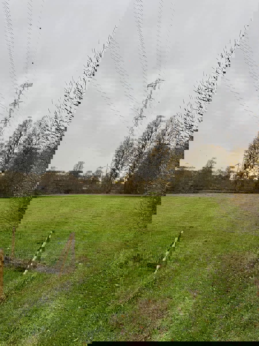 Bouwgrond voor open bebouwing met achterliggend weiland gelegen op uiterst rustige locatie te Olmen. foto 9