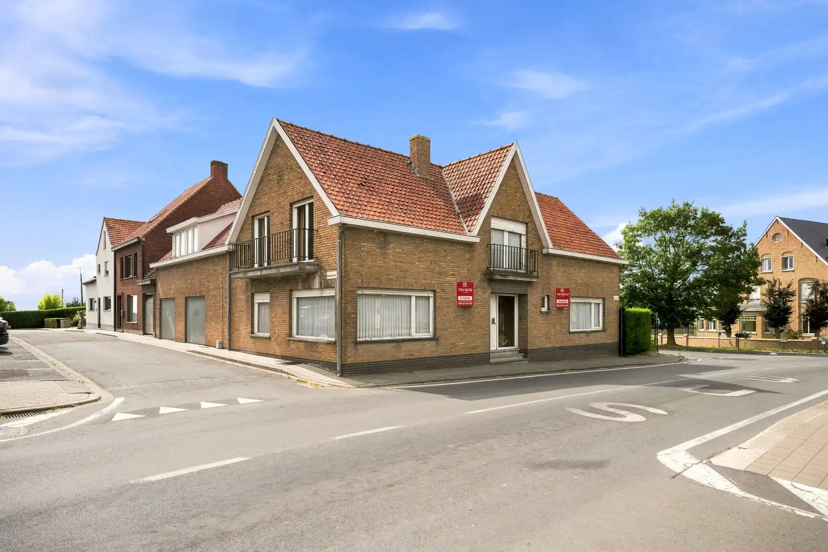 Ruime gezinswoning met 5 slaapkamers, dubbele garage en tal van mogelijkheden in Klerken  foto 2