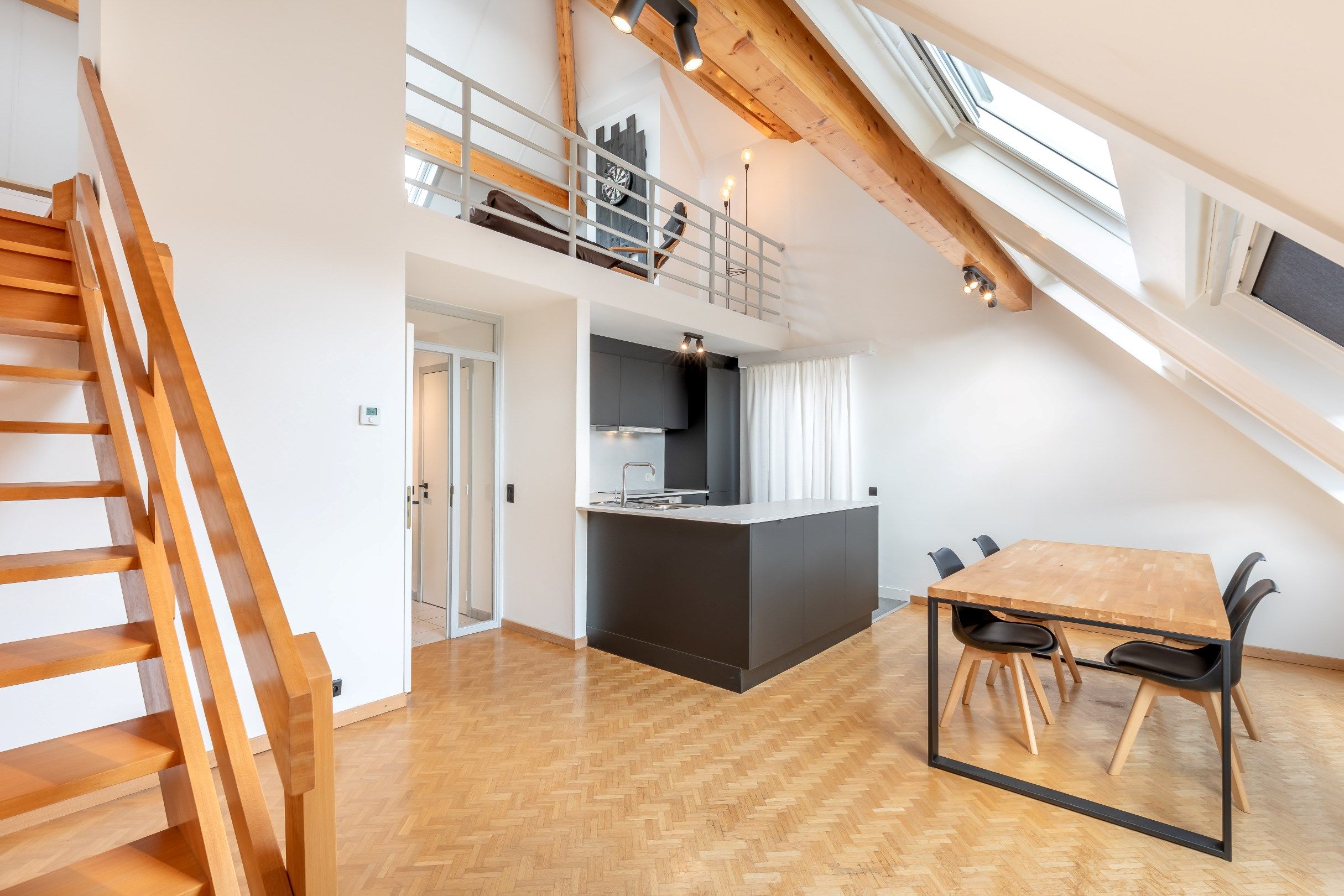 Prachtig duplex-appartement met 2 slaapkamers foto 2