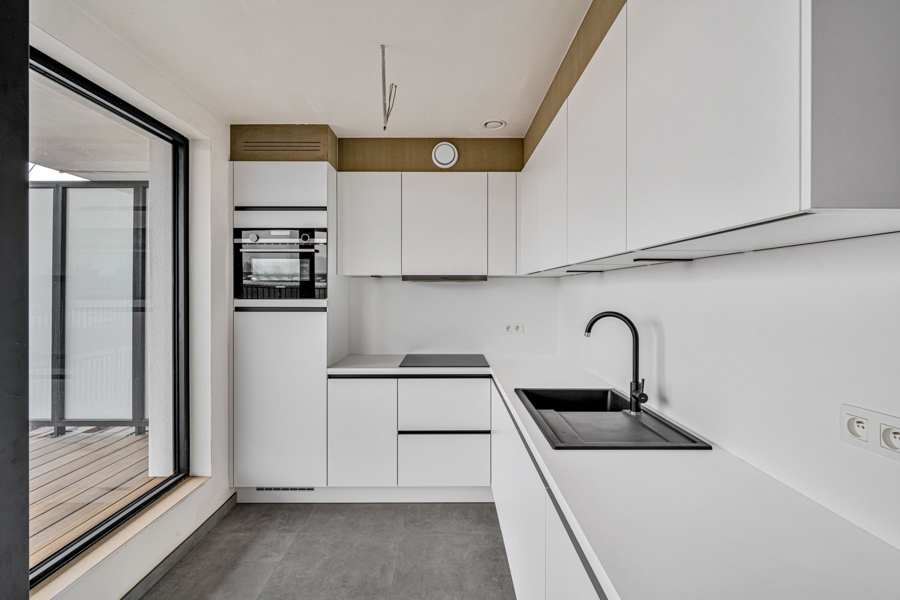 Nieuwbouw appartement op de eerste verdieping foto 6