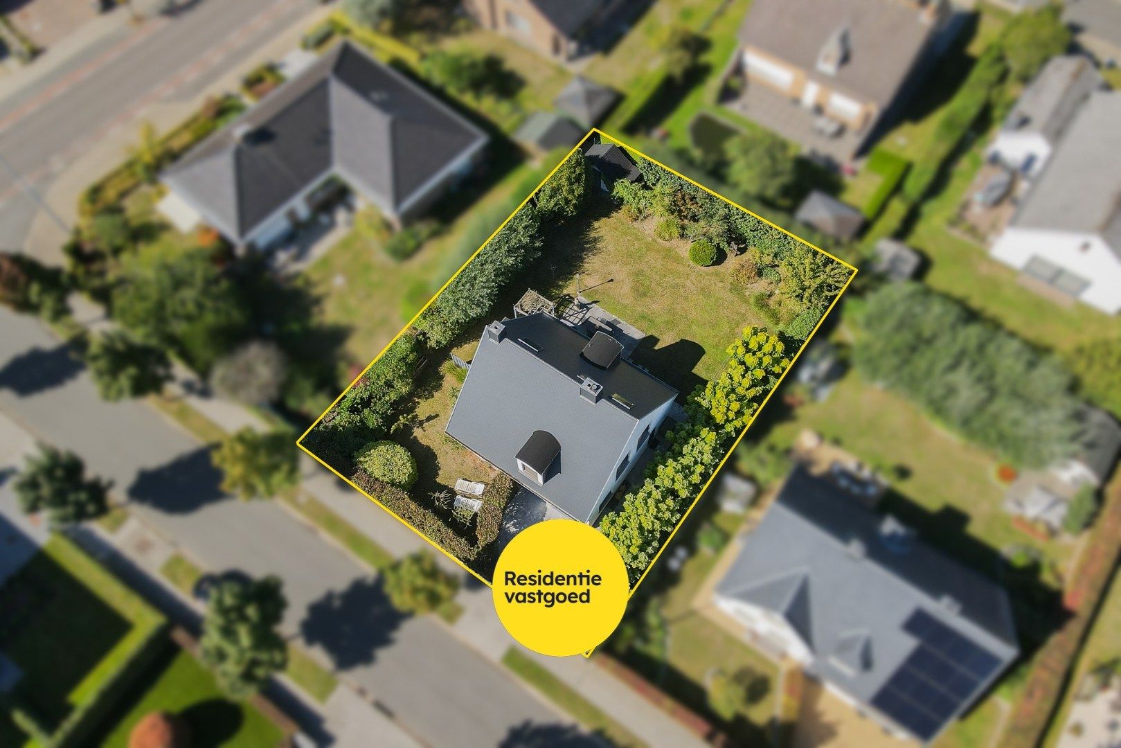 Charmante villa met 5 slpks en mooie tuin te Sint-Kruis foto 16