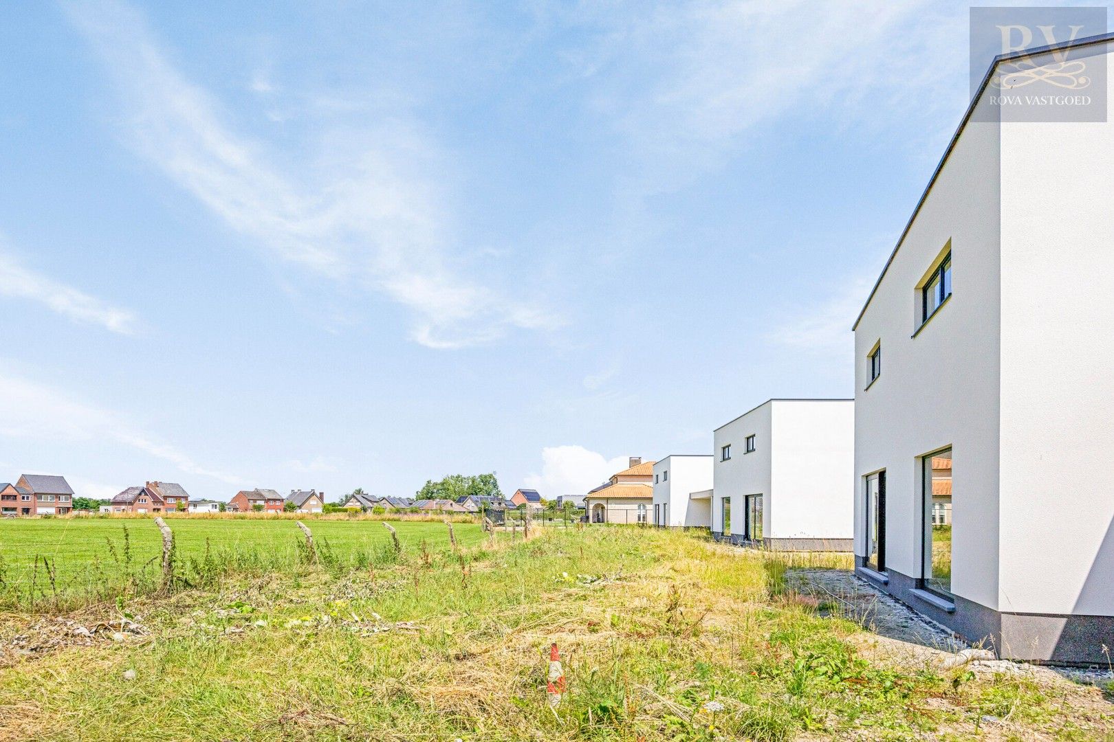 MODERNE EN ENERGIEZUINIGE NIEUWBOUWWONING MET 3 SLPK'S IN BOORSEM OP 582 M2 foto 6