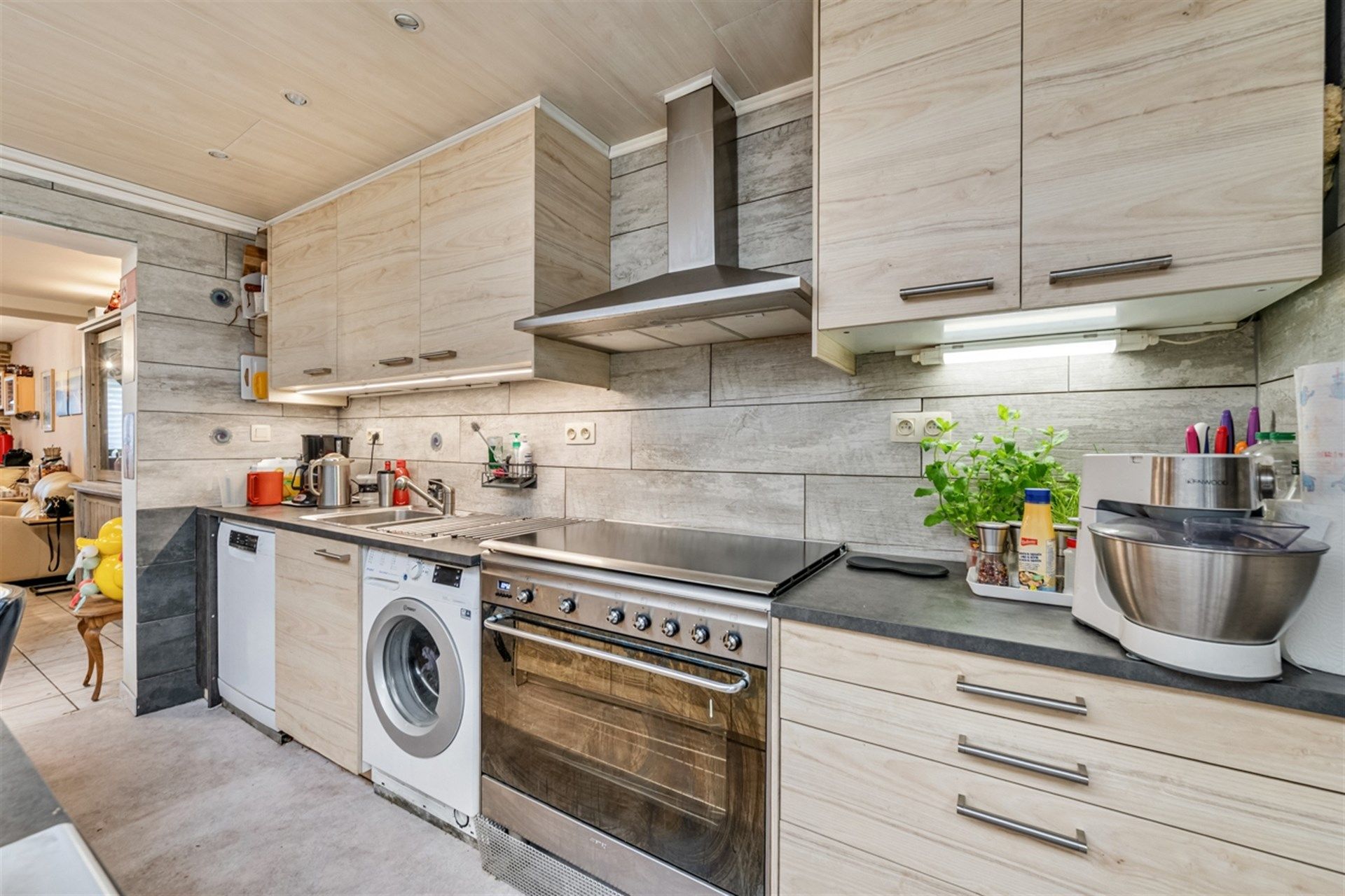 Instapklare woning met vlotte bereikbaarheid foto 9