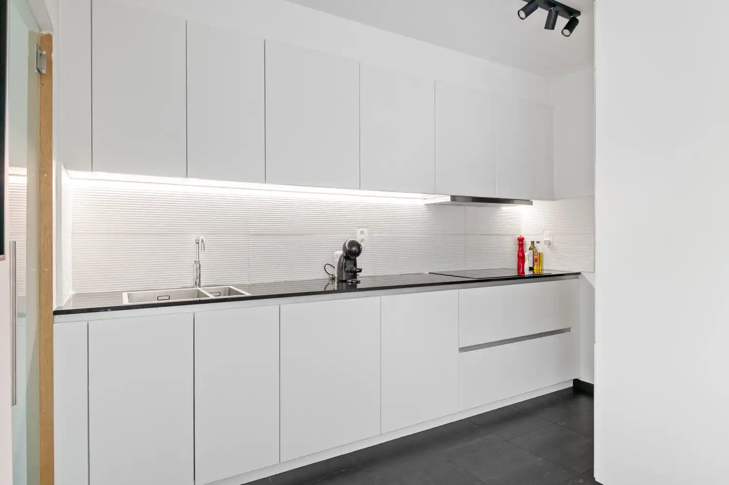 Energiezuinige woning met 3 slpkrs, leuke tuin en garage foto 6