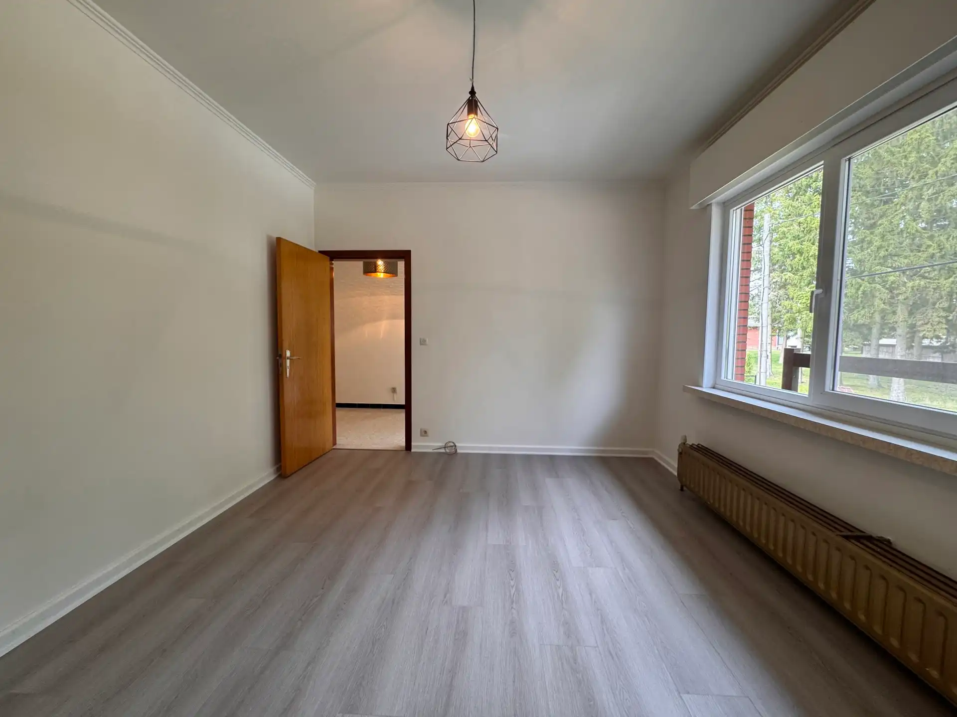 Rustig gelegen woning met 3 slaapkamers en grote tuin foto 13