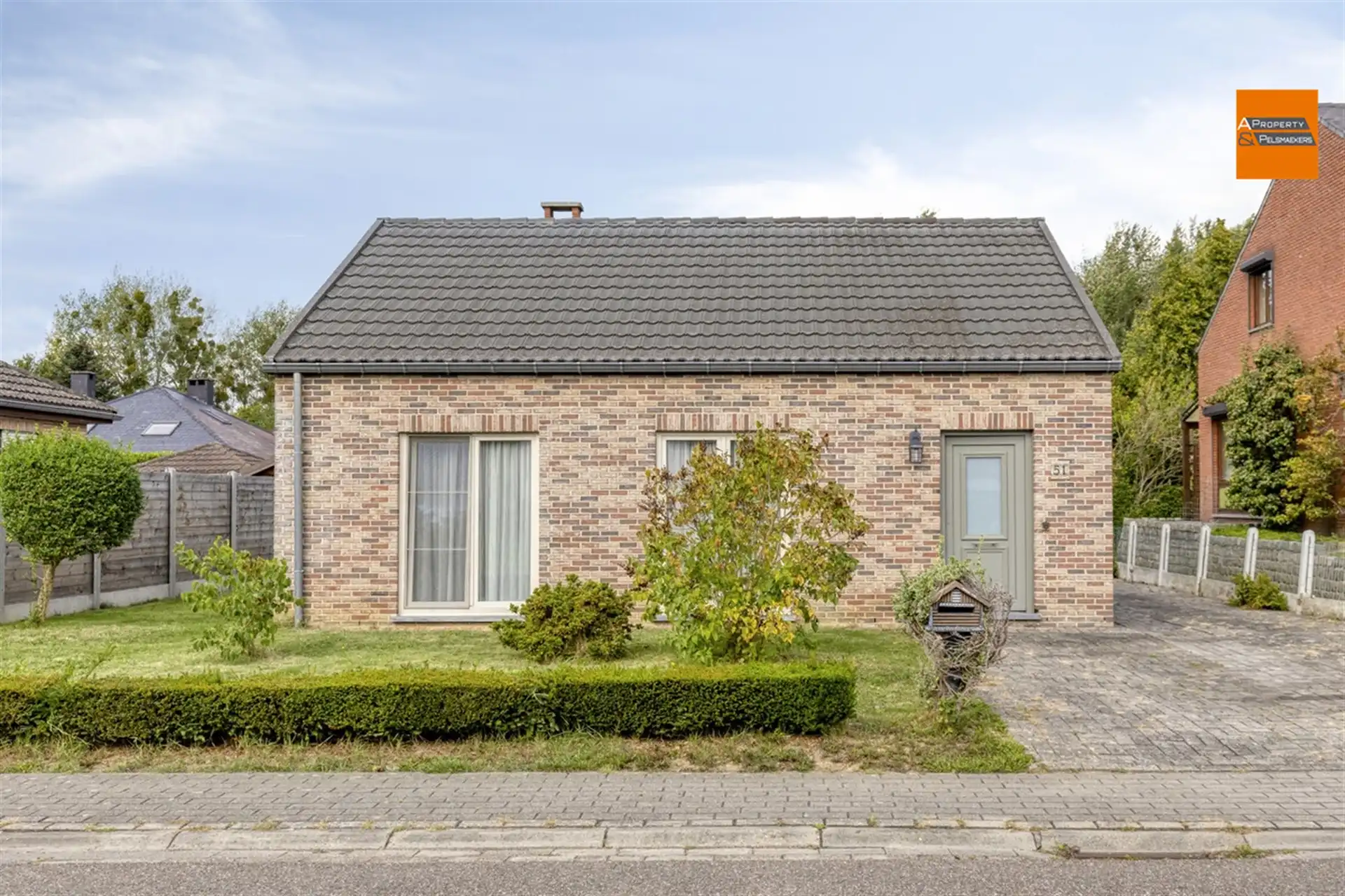 Hoofdfoto van de publicatie: Charmante bungalow met tuin in Meerbeek 