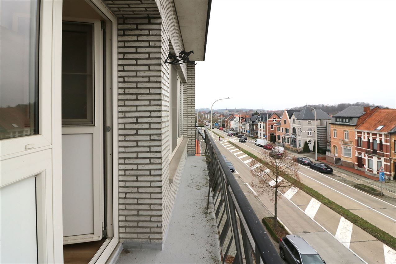 2 slpk., lift, garage, nabij centrum en invalswegen foto 14