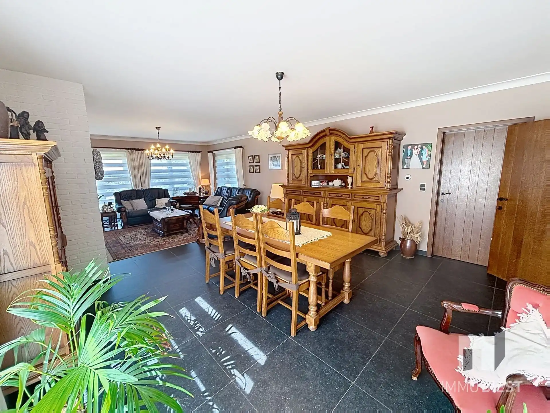 Gelijkvloerse woning met 4 slaapkamers en een volwaardige kelder foto 10
