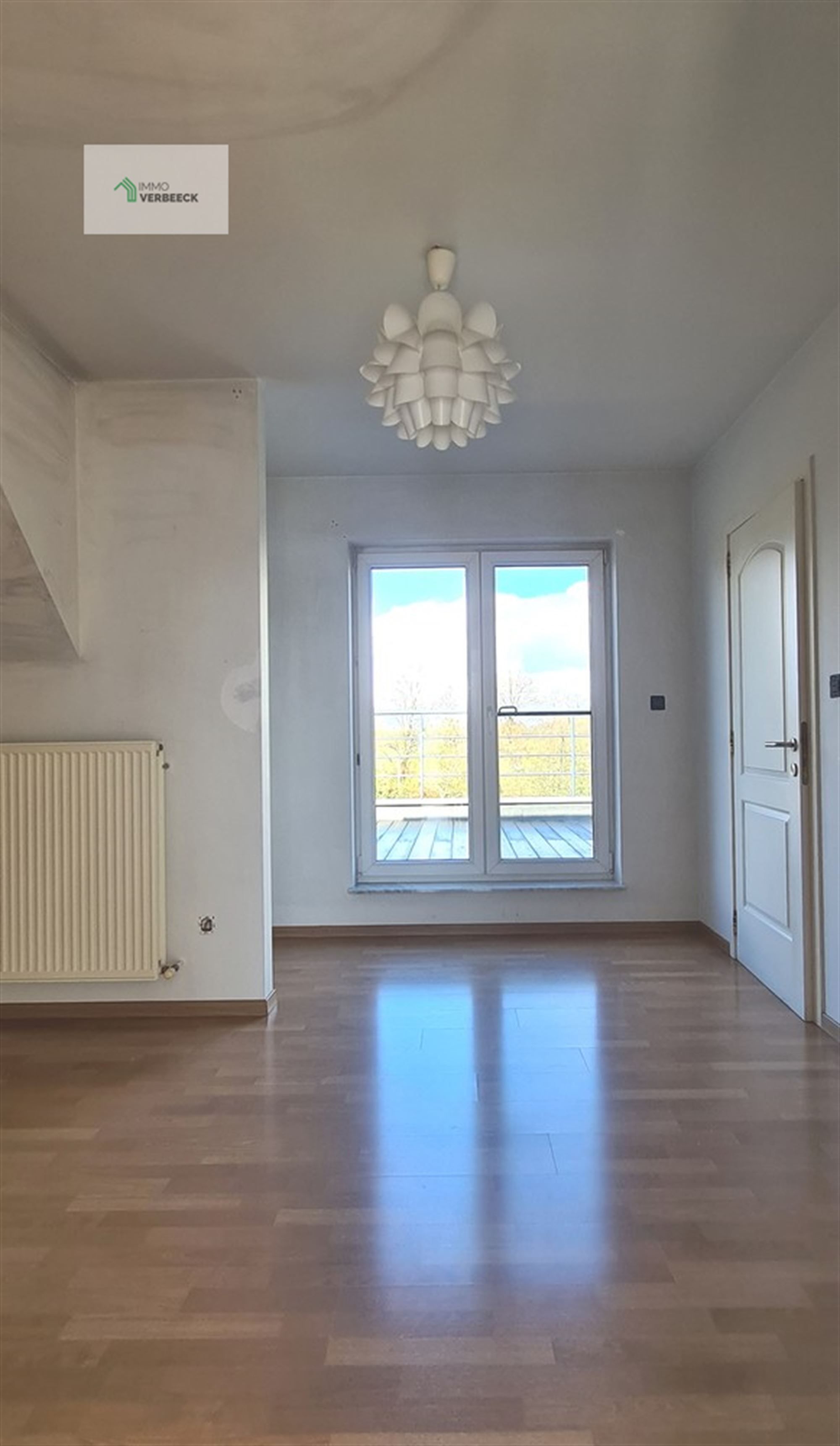 Gezellig dakappartement met zéér ruim terras. foto 5