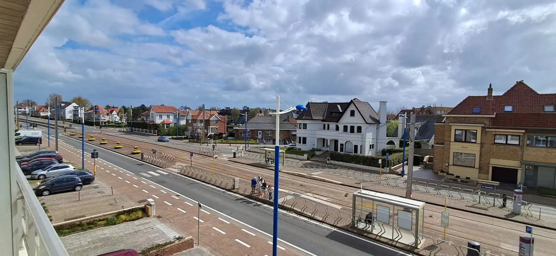 ZONGERICHTE CENTRAAL GELEGEN  STUDIO TE HUUR OP JAARBASIS foto 3