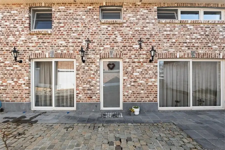 CHARMANT GERENOVEERDE WONING IN HET LANDELIJKE VELM foto 3