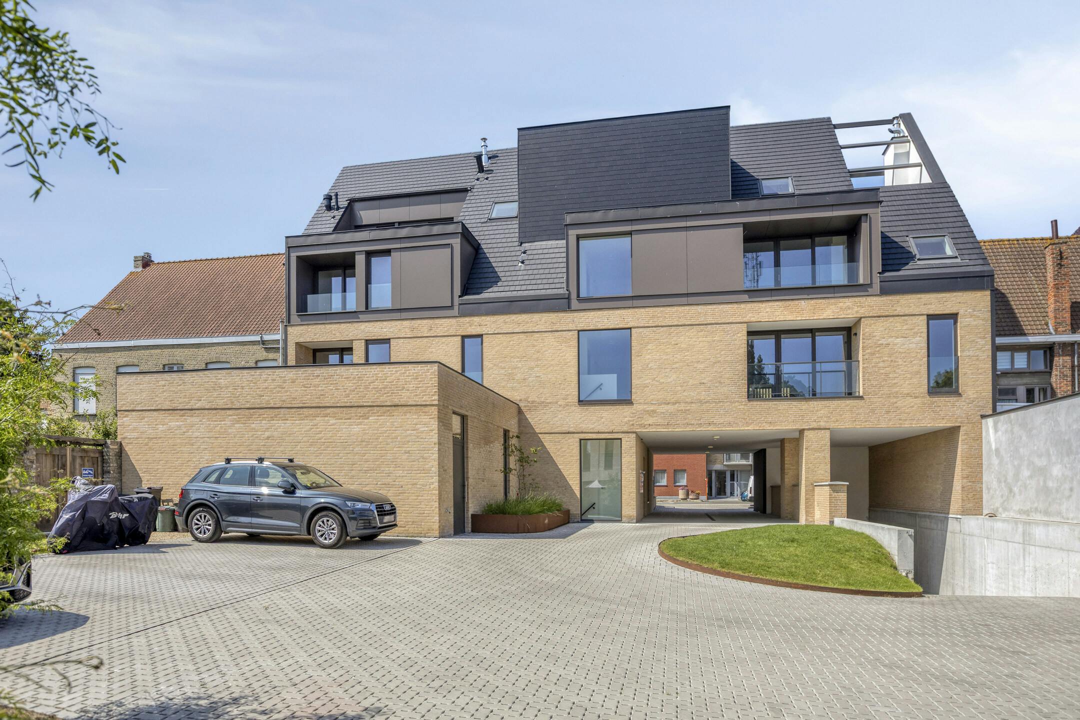 Appartement met 2 slaapkamers te koop in Veurne foto 2