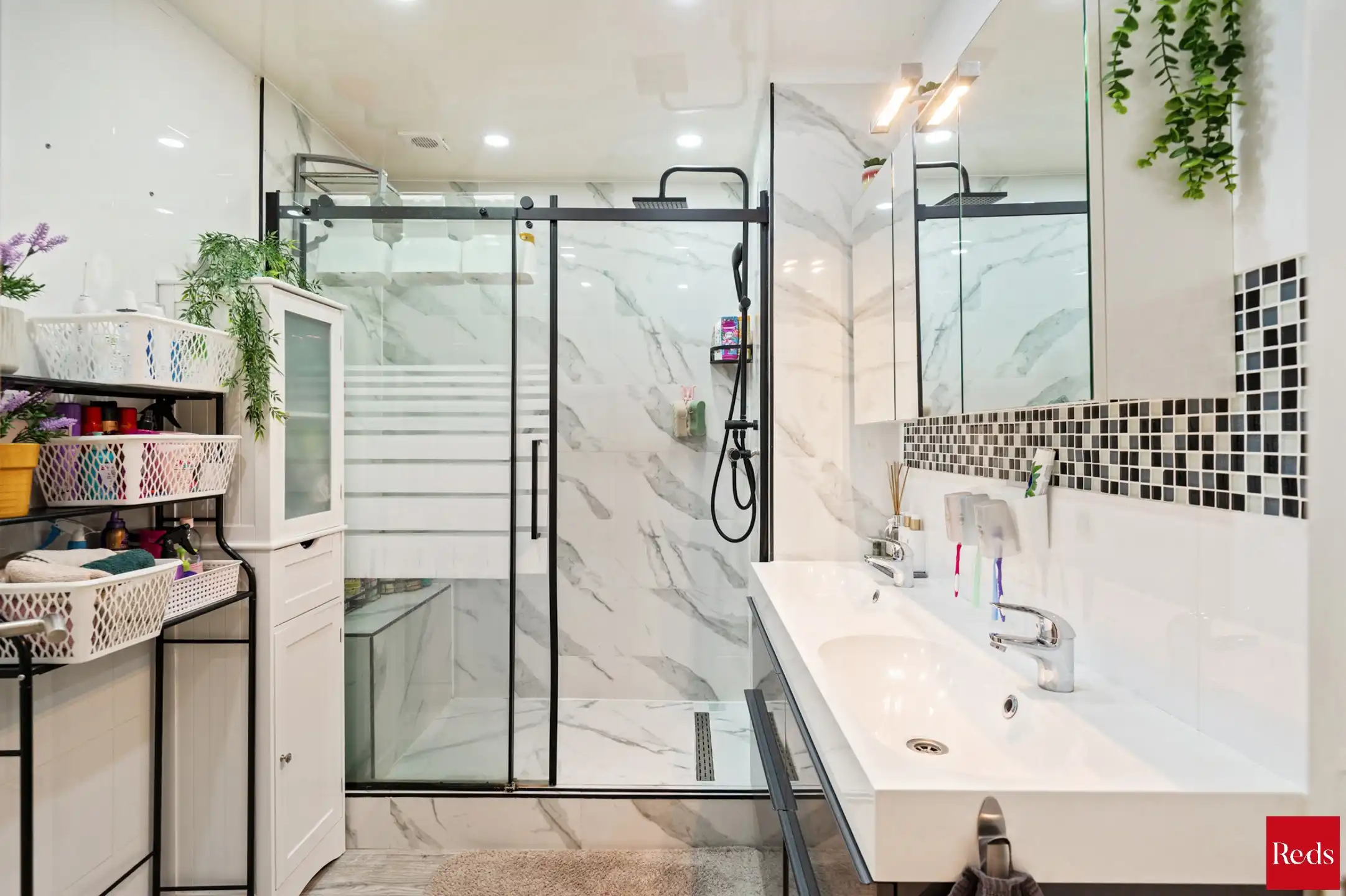 Ruim en verzorgd gelijkvloers appartement met 3 slaapkamers foto 10