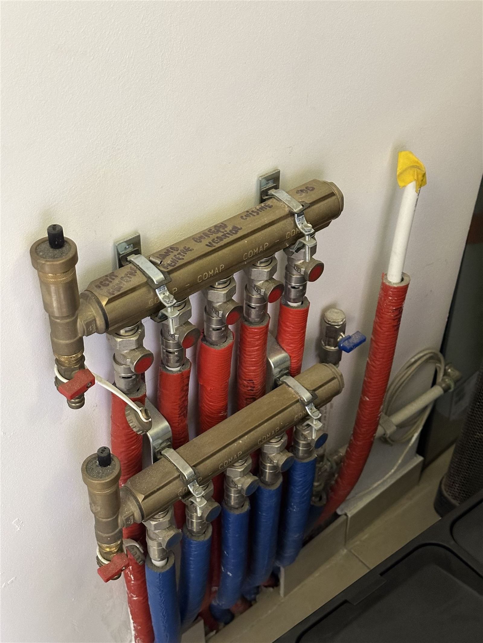 Stockage met bureel en sanitair  foto 23