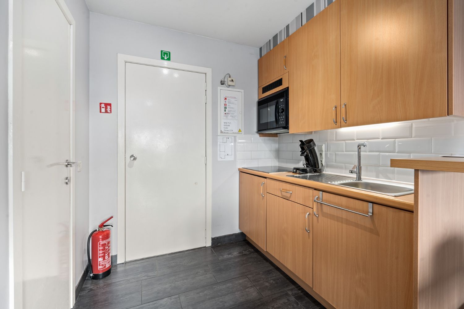 Recent vernieuwd zongericht appartement met twee slaapkamers foto 2