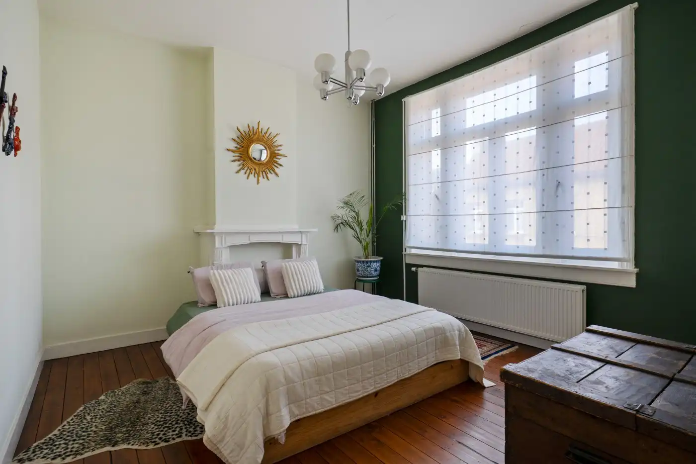 Prachtig gerenoveerde, authentieke woning met 4 slpk. en tuin foto 21