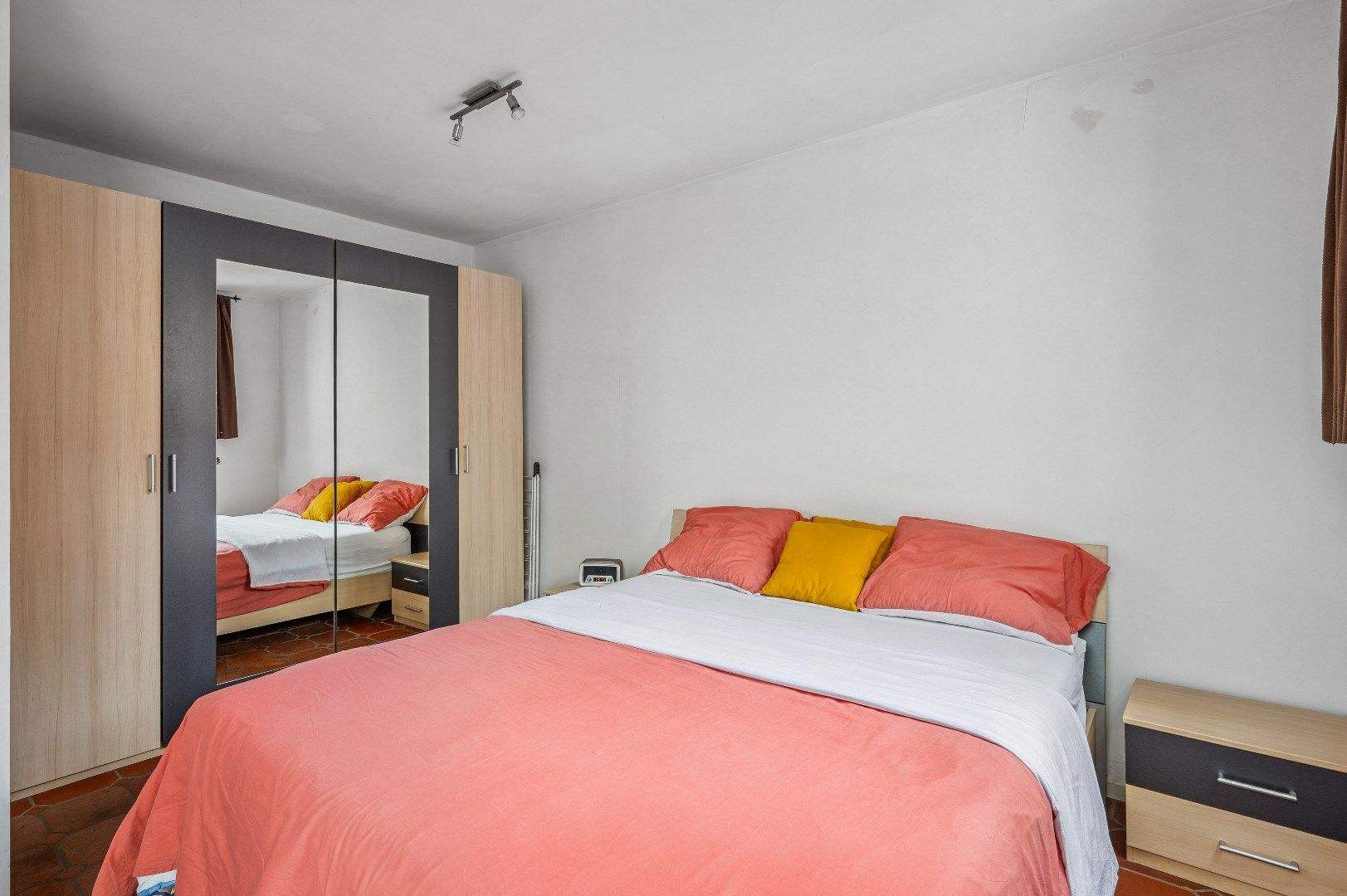 Opbrengsteigendom met 2 appartementen en een handelspand in het hart van Tienen foto 19