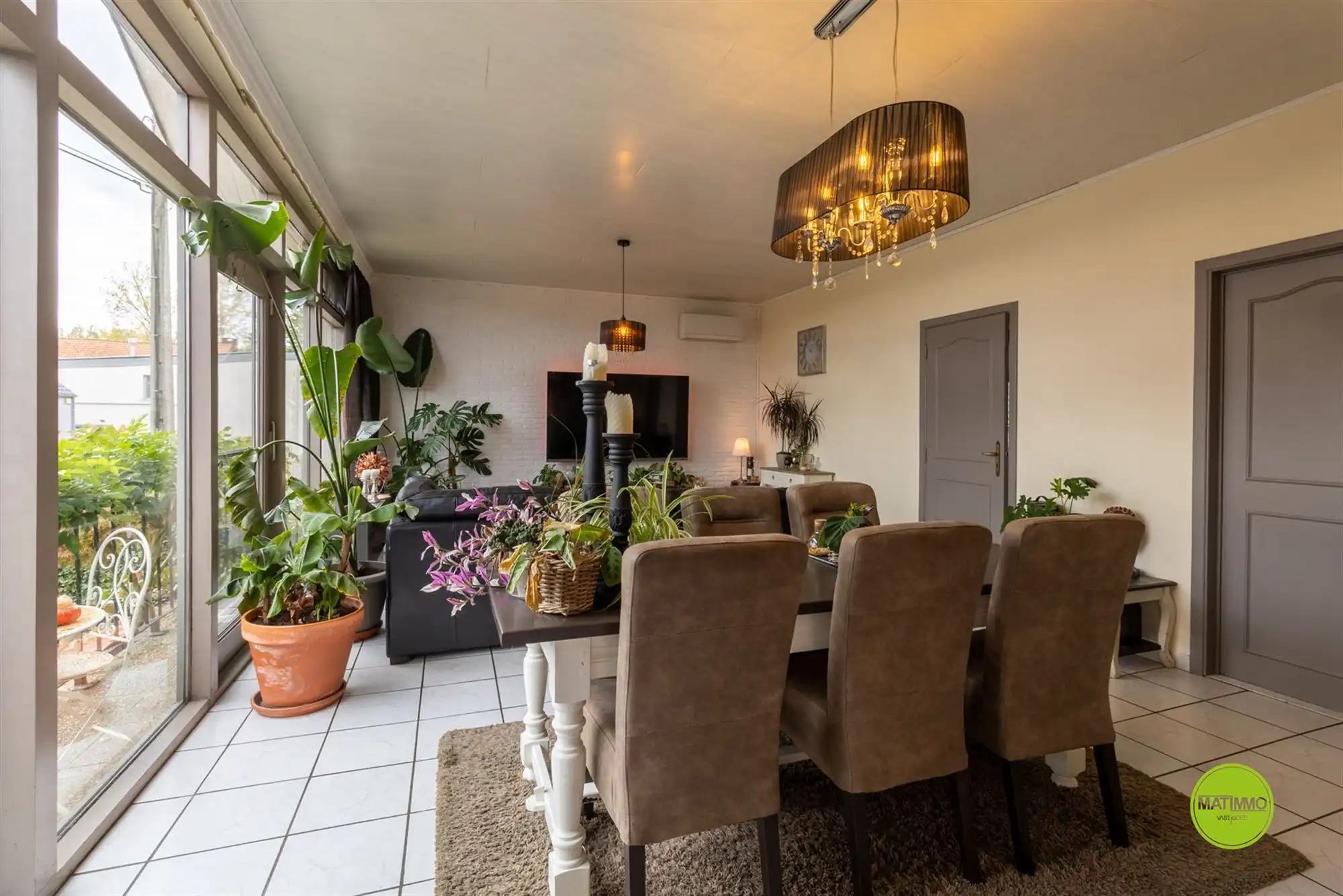 Landelijk gelegen woning op een ruim perceel van 2.000 m2 in Geetbets foto 2