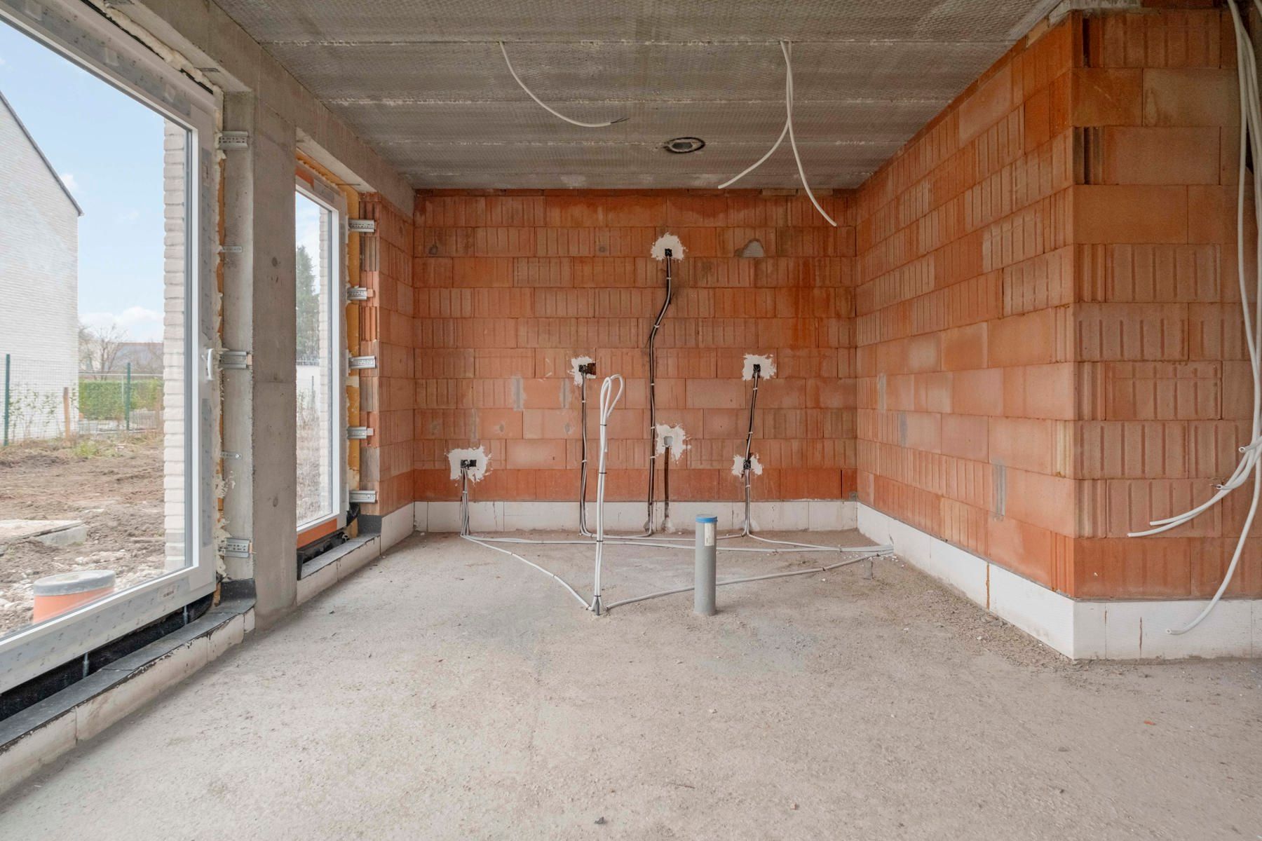 Nieuwbouw afgewerkte woning te Jabbeke - 6% BTW mogelijk foto 8